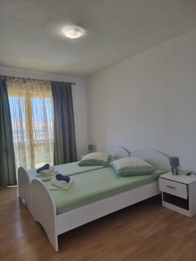 Dinjiška Apartmani Alen מראה חיצוני תמונה